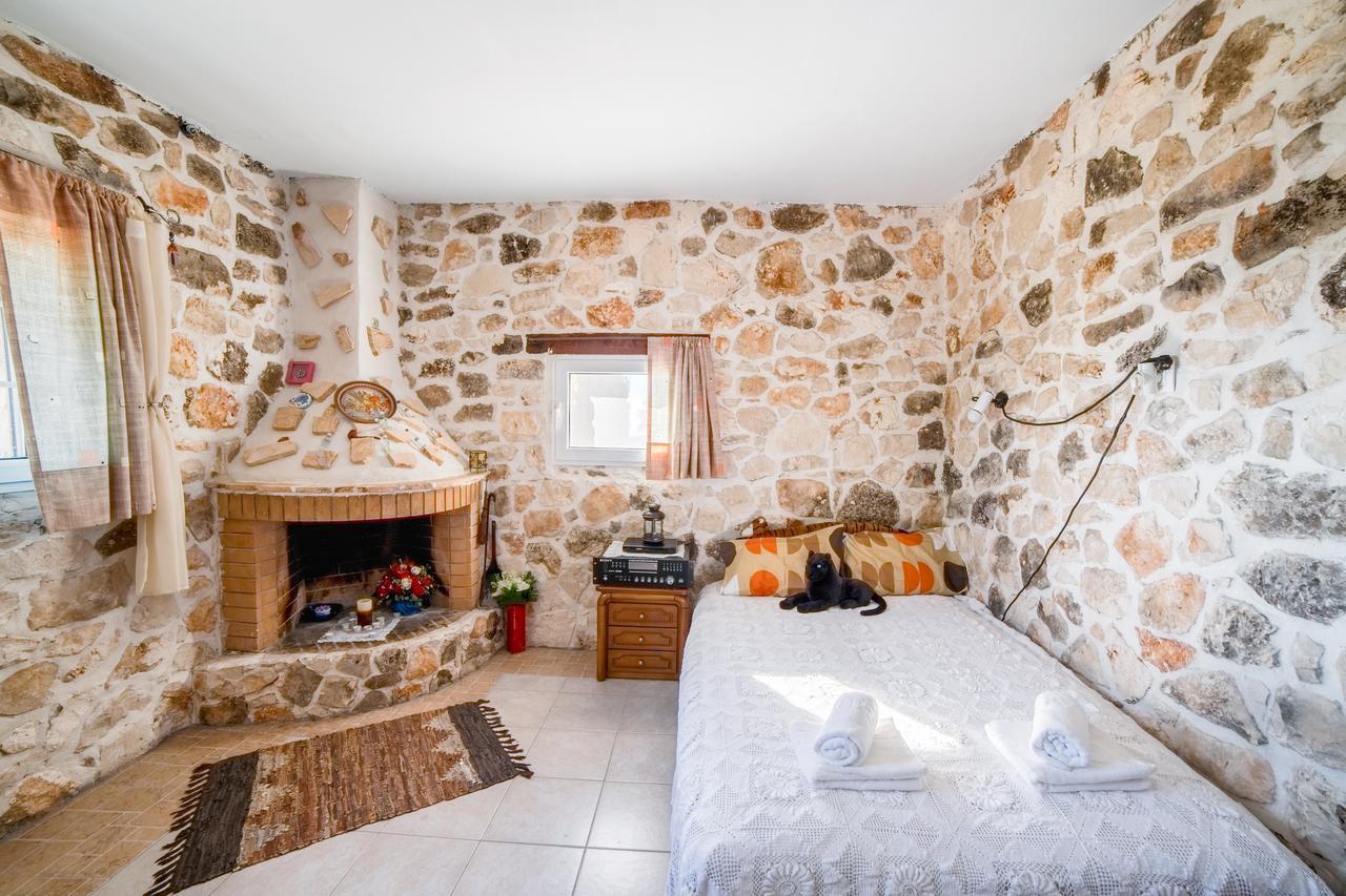 הוילה Agalás Lithahiro Stone House מראה חיצוני תמונה